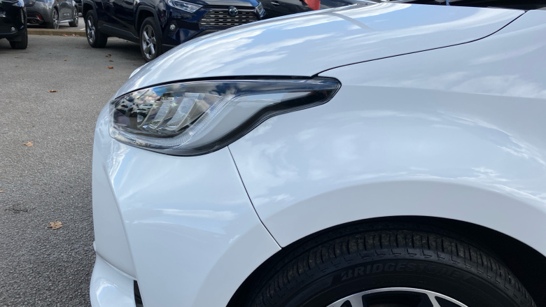 Toyota Yaris 1.5 Hybrid Design 5dr CVT Hybrid Hatchback